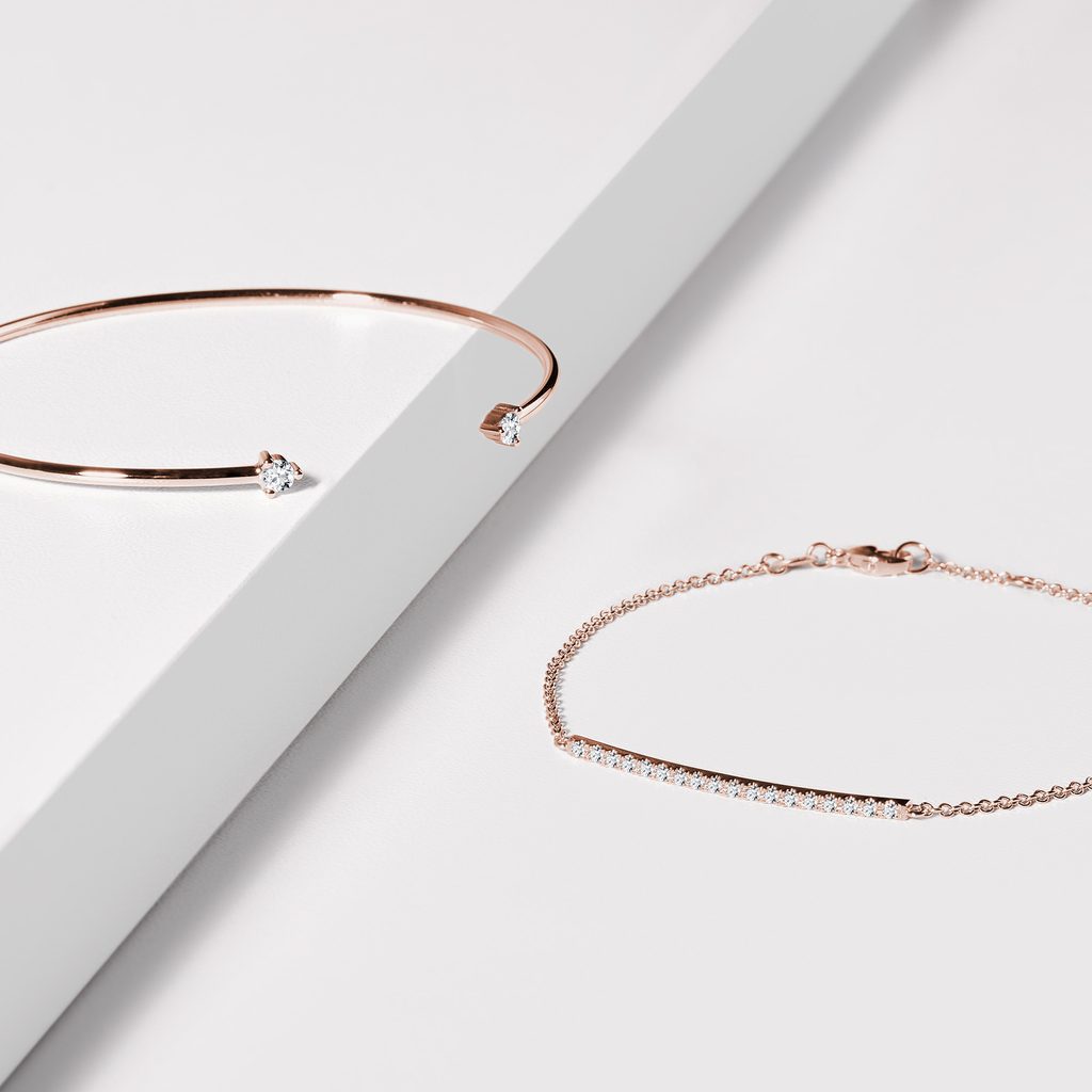 NÁRAMEK S DIAMANTOVOU TYČINKOU V RŮŽOVÉM ZLATĚ - NÁRAMKY S DIAMANTY - NÁRAMKY
