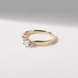 ZÁSNUBNÍ PRSTEN VE ŽLUTÉM ZLATĚ S 0,3CT BRILIANTEM - ZÁSNUBNÍ PRSTENY S BRILIANTEM - ZÁSNUBNÍ PRSTENY