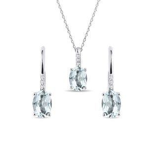 SET NÁHRDELNÍKU A NÁUŠNIC AKVAMARÍN V BÍLÉM ZLATĚ - DRAHOKAMOVÉ SOUPRAVY - ŠPERKY