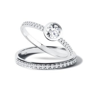 BEZEL ENGAGEMENT SET IN WHITE GOLD - ENGAGEMENT AND BRIDAL RING SETS - ENGAGEMENT RINGS