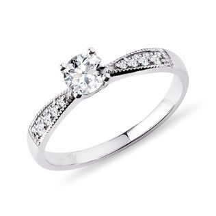 DIAMOND RING IN WHITE GOLD - DIAMOND ENGAGEMENT RINGS - ENGAGEMENT RINGS