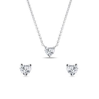 SOUPRAVA NÁUŠNIC A NÁHRDELNÍKU S DIAMANTY VE TVARU SRDCE - DIAMANTOVÉ SOUPRAVY - ŠPERKY