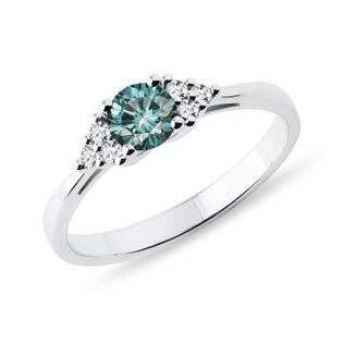 RING WITH BLUE AND CLEAR DIAMONDS IN WHITE GOLD - FANCY DIAMOND ENGAGEMENT RINGS - ENGAGEMENT RINGS
