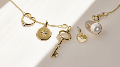 Moderní náramky z bílého zlata se safíry