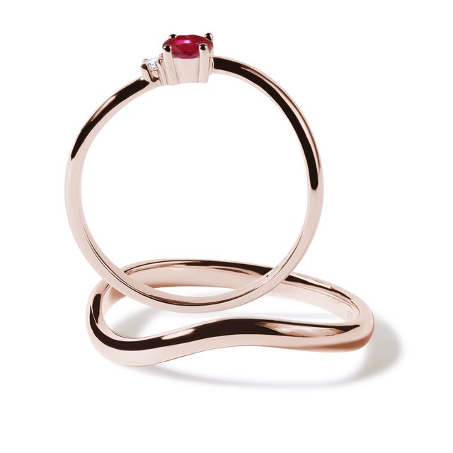 RUBY AND DIAMOND ENGAGEMENT RING SET IN ROSE GOLD - ENGAGEMENT AND BRIDAL RING SETS - 