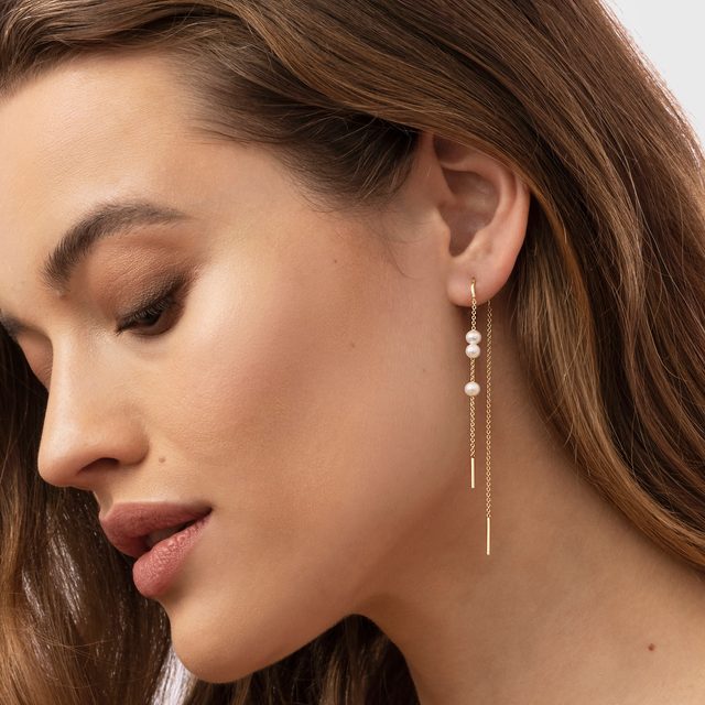 VISACÍ NÁUŠNICE TYČINKY ZE ZLATA S PERLAMI - PERLOVÉ NÁUŠNICE - 