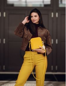 Nuria Flowers Line Blue