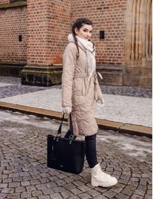 Joanna Diamond Black