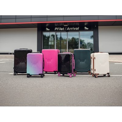 VUCH bőröndök: Társak az utazásaidhoz