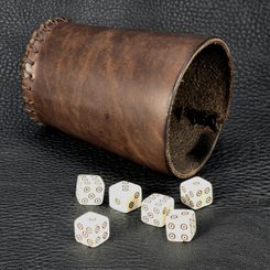 Leather cup with lid and 6 dice
