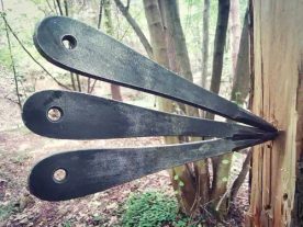 Throwing knives