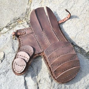 LEATHER GAUNTLET for sword fighters, left hand