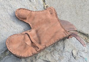 LEATHER GAUNTLET for sword fighters, left hand