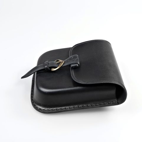 GENTLEMAN, LEATHER BELT BAG - BLACK