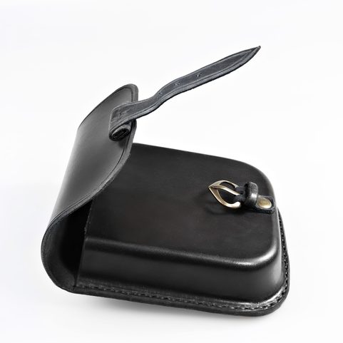 GENTLEMAN, LEATHER BELT BAG - BLACK