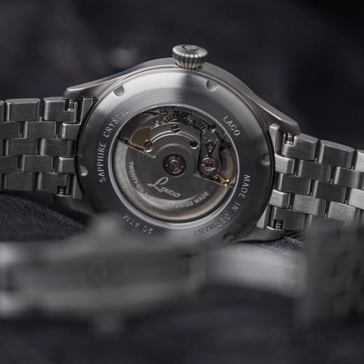 LACO FLIEGER KARLSRUHE PRO BLAU 43 HANDWINDING - FLIEGER PRO - ZNAČKY