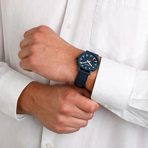 MONDAINE ESSENCE MS1.41140.LD - ESSENCE - ZNAČKY