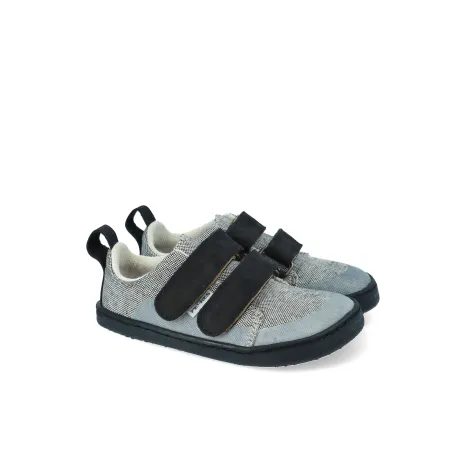 MEZÍTLÁBAS GYERMEK TORNACIPŐ PEGRES, BF57U FEKETE