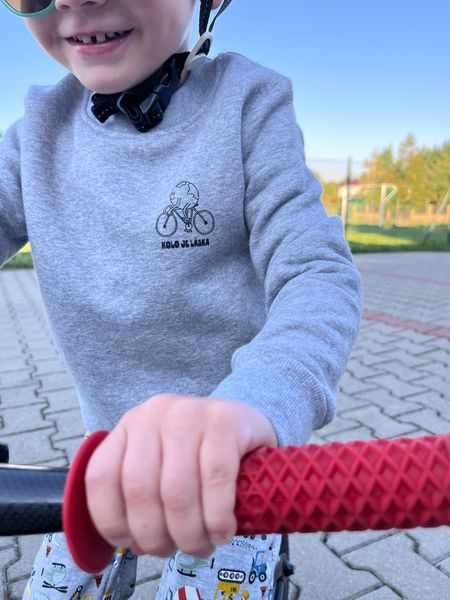 Dětská mikina Kolo je láska Svět potřebuje víc cyklistů - šedá