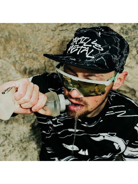 Běžecká kšiltovka WildTee TRAIL IS METAL - černá