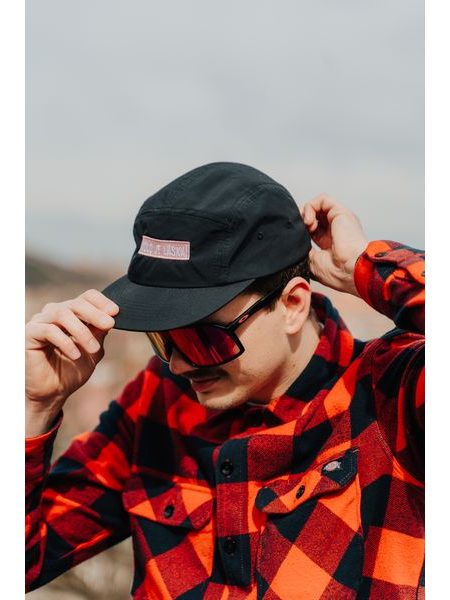 Kšiltovka Kolo je láska Pink Love 5 panel - černá